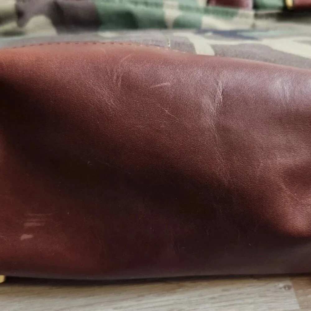 R. Riveter American Made Otto Camo Canvas Crossbody Handbag With Mini Coin Purse - Picture 11 of 16